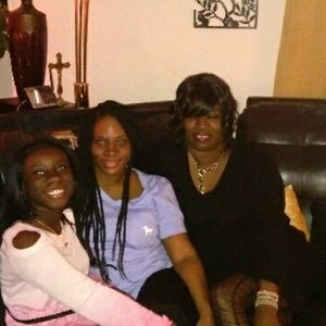 Meet your Posher, Linda